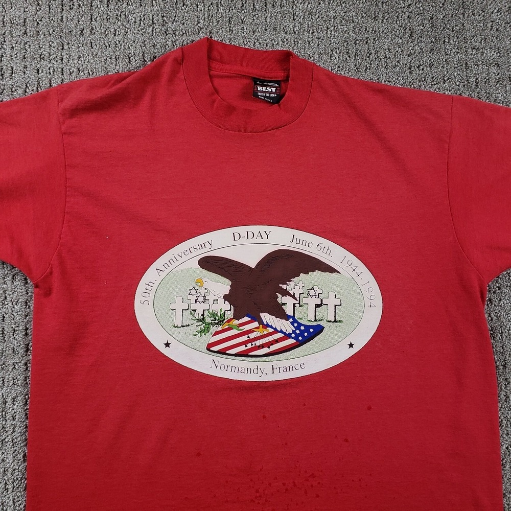 Vintage Fruit of The Loom Shirt Mens L Red World War II Normandy D Day Single St